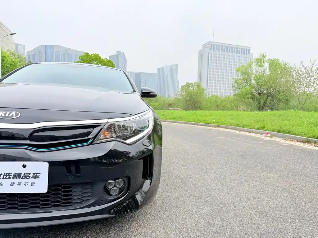 Kia K5 New Energy — миниатюра 9