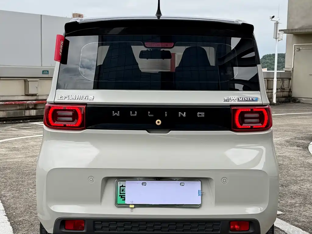 Wuling MINIEV — миниатюра 8