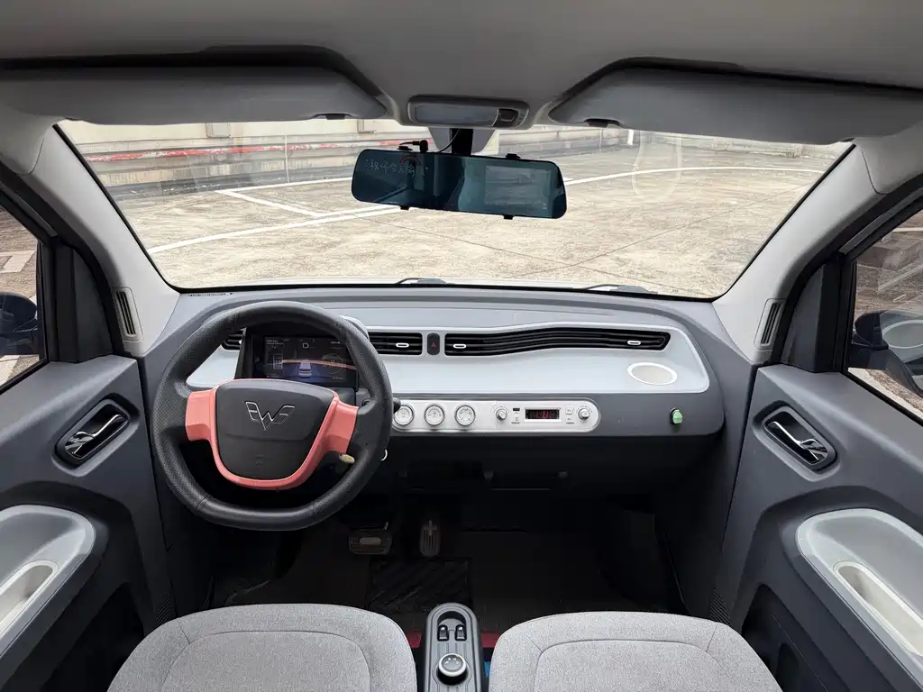 Wuling MINIEV — миниатюра 5