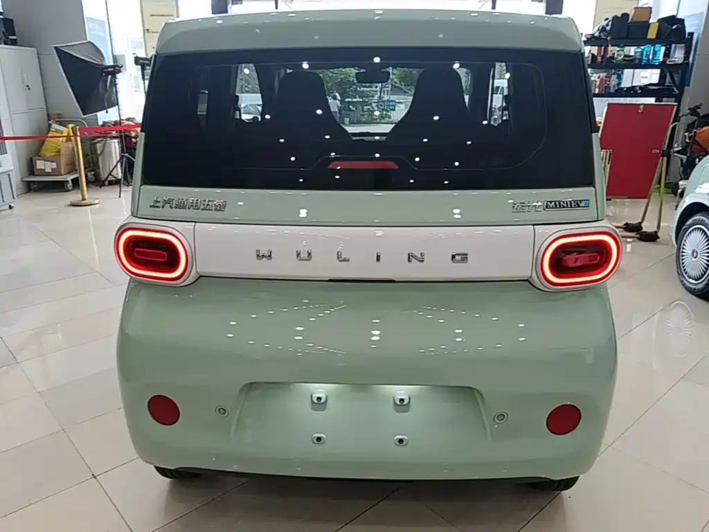 Wuling MINIEV — миниатюра 6
