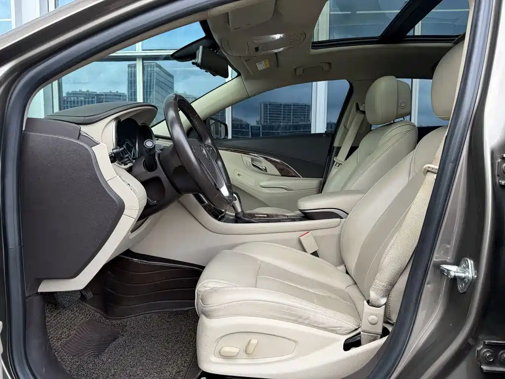 Buick LaCrosse — миниатюра 6