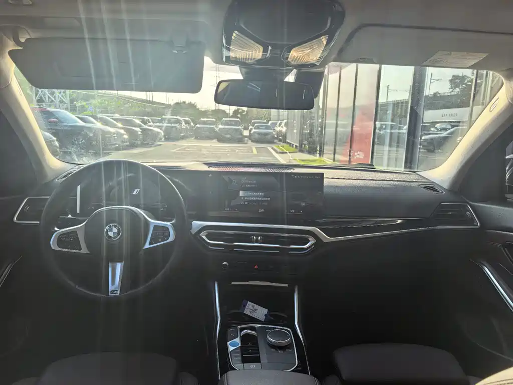BMW i3 — миниатюра 9
