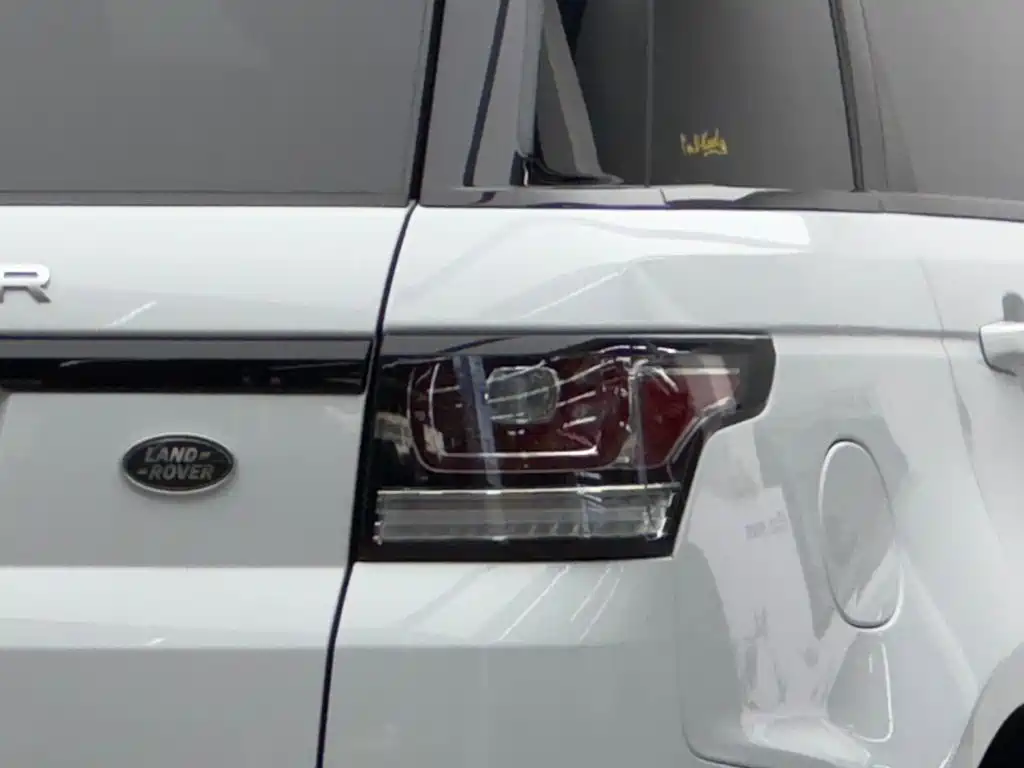 Land Rover Sport — миниатюра 6