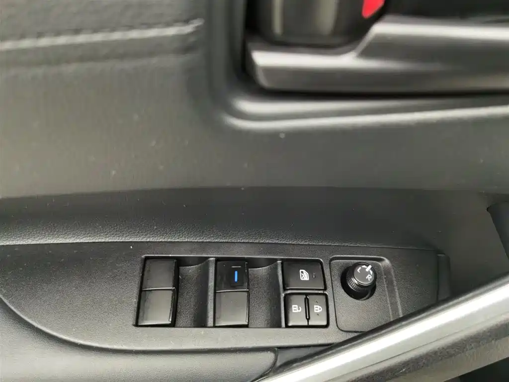 TOYOTA COROLLA SHARP AMPLIFIER