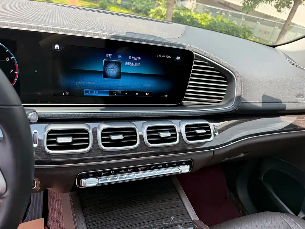 Mercedes-Benz GLE (Import) — миниатюра 26