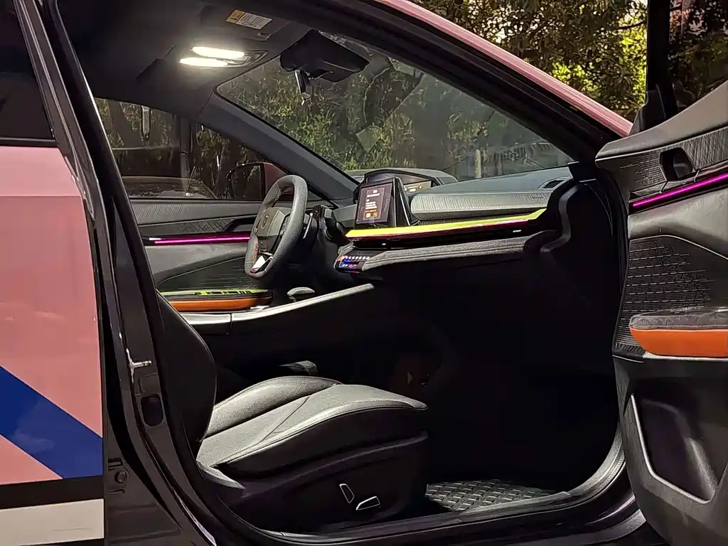 Changan UNI-V — миниатюра 6
