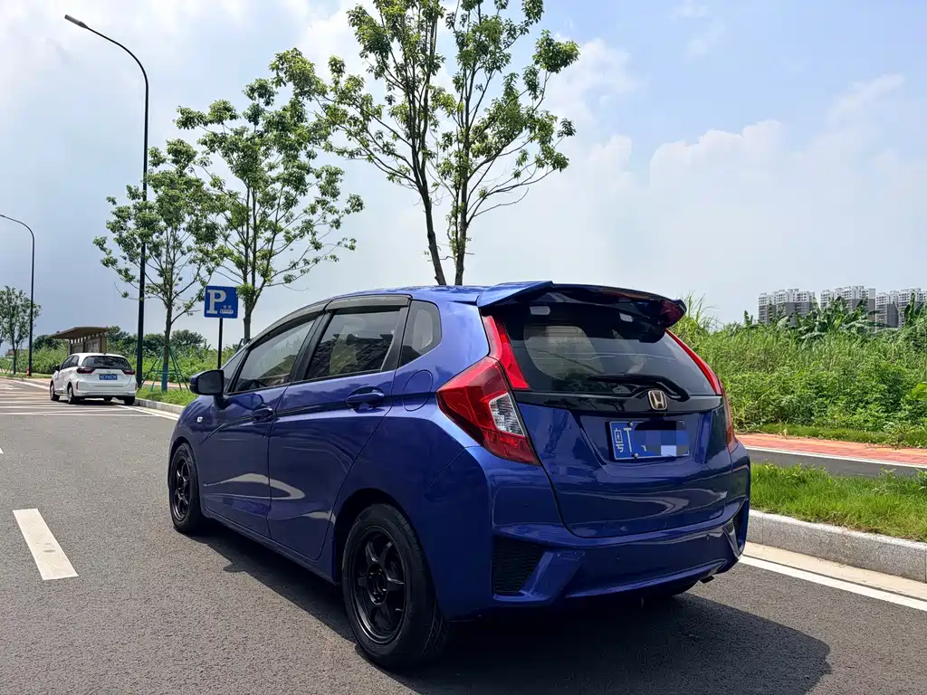 Honda Fit — миниатюра 4