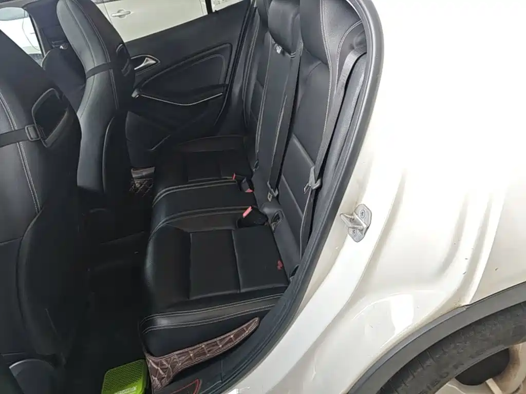 Mercedes-Benz GLA — миниатюра 17