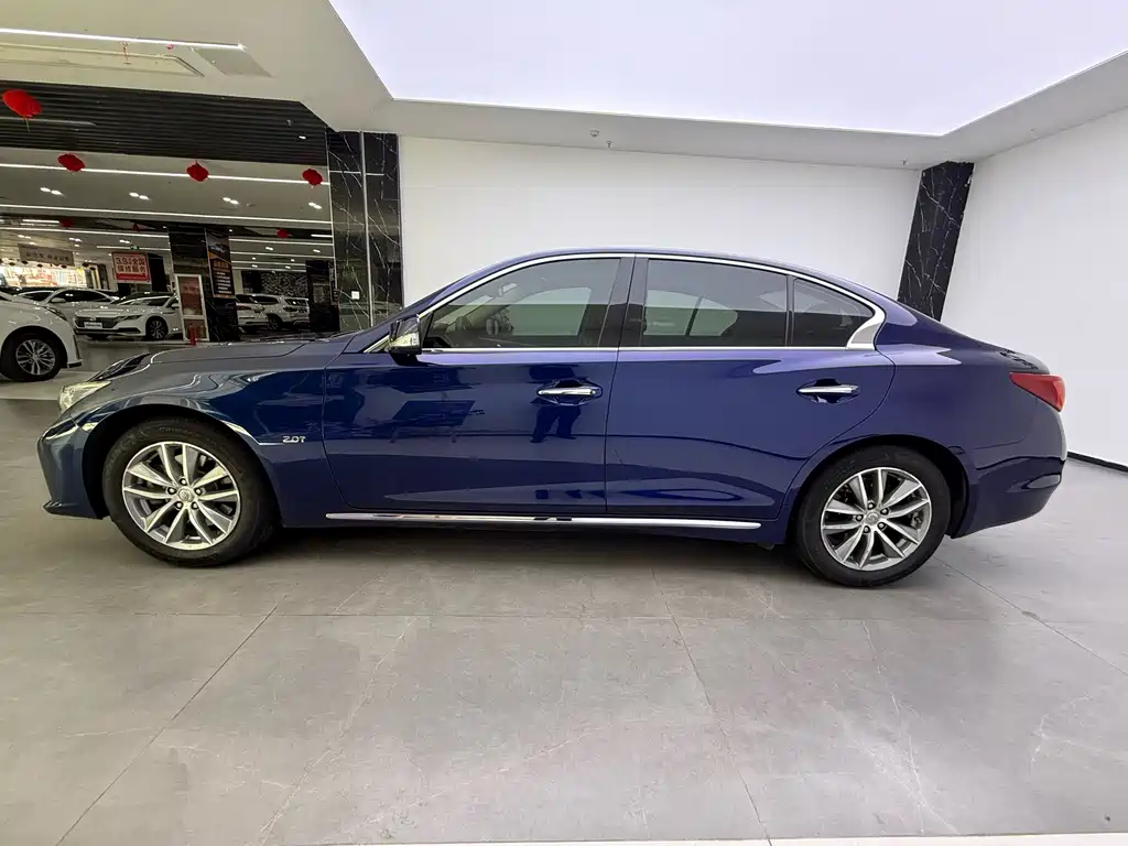 Infiniti Q50L — миниатюра 10