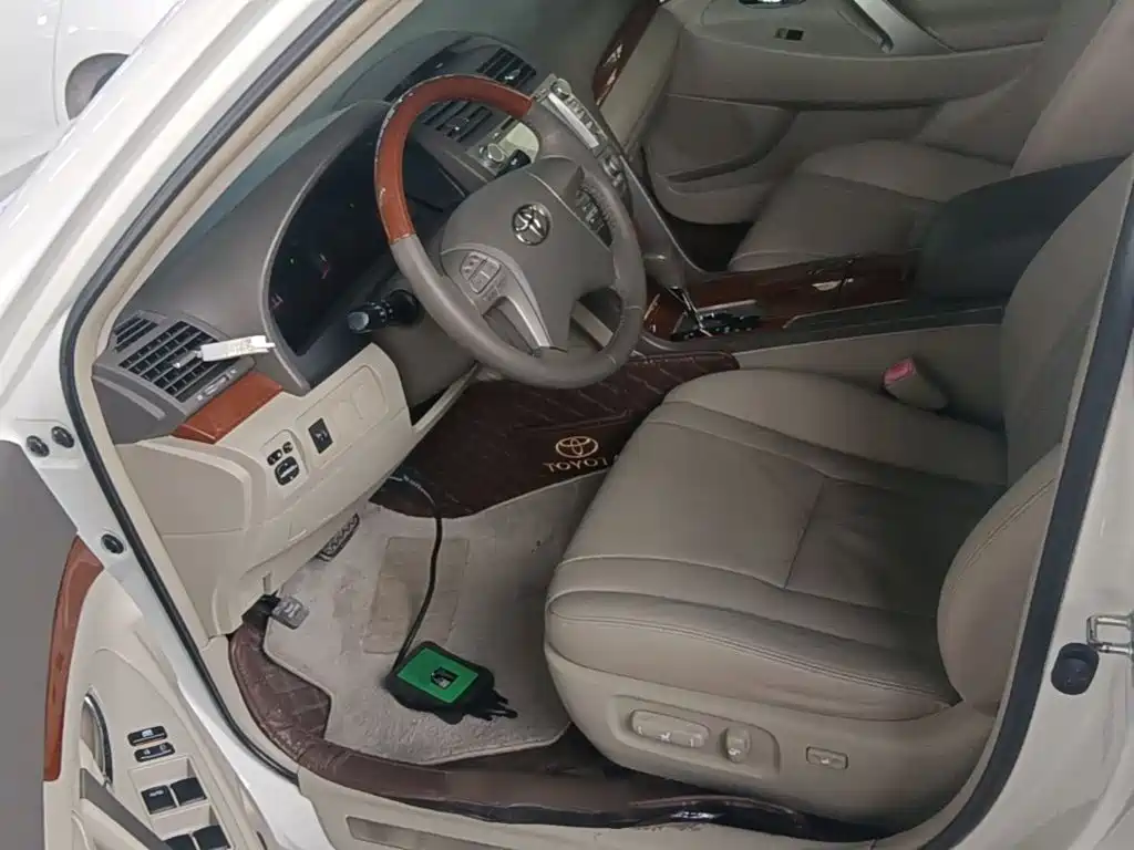 Toyota Camry — миниатюра 15