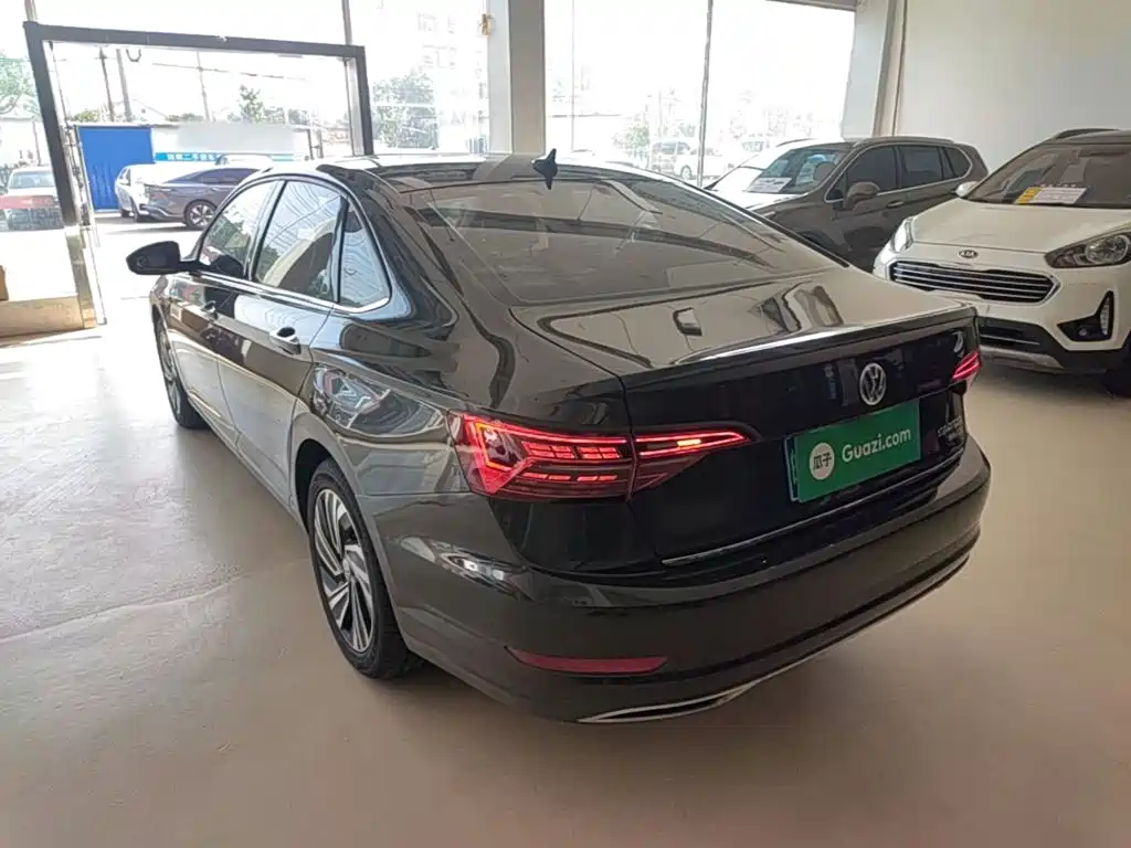 Volkswagen Sagitar — миниатюра 5
