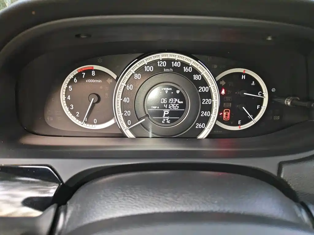 Honda Accord — миниатюра 12
