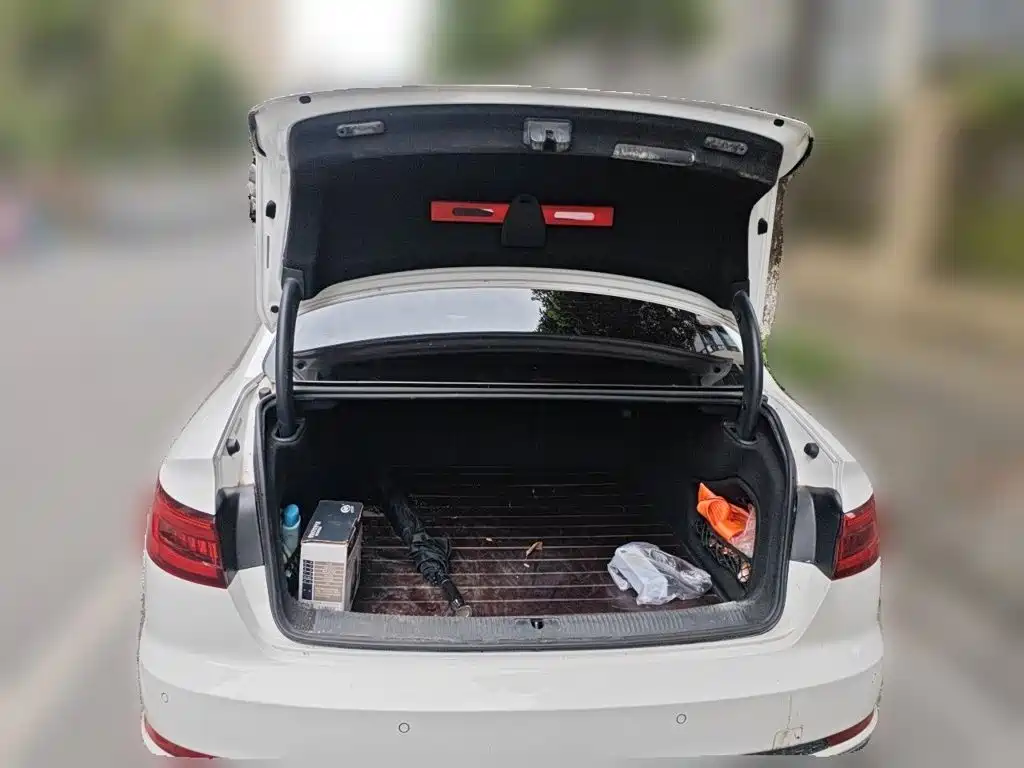 Audi A4L — миниатюра 15