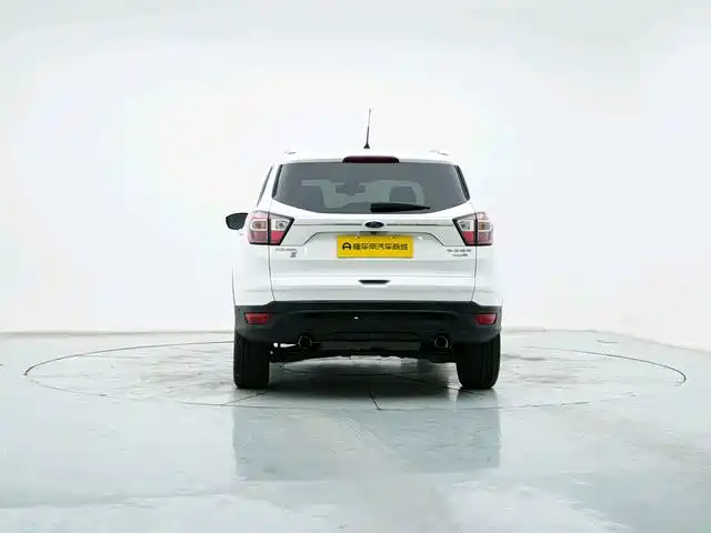 Ford Kuga — миниатюра 8