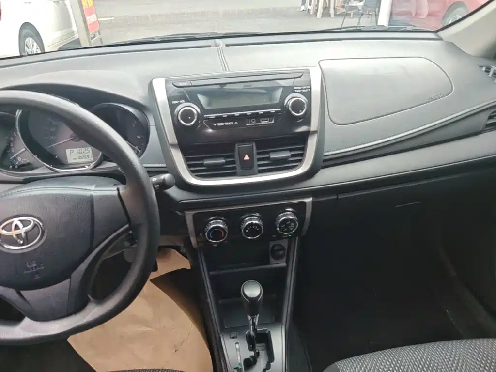 Toyota Vios FS — миниатюра 13