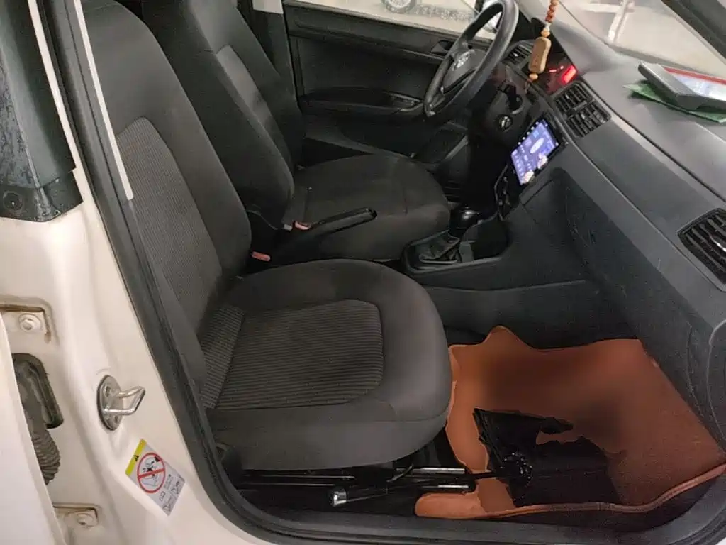 Volkswagen Santana — миниатюра 25