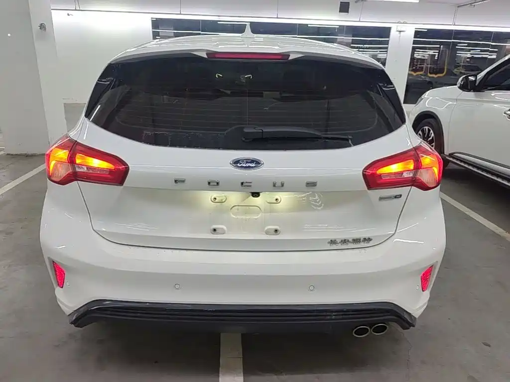 Ford Focus — миниатюра 6