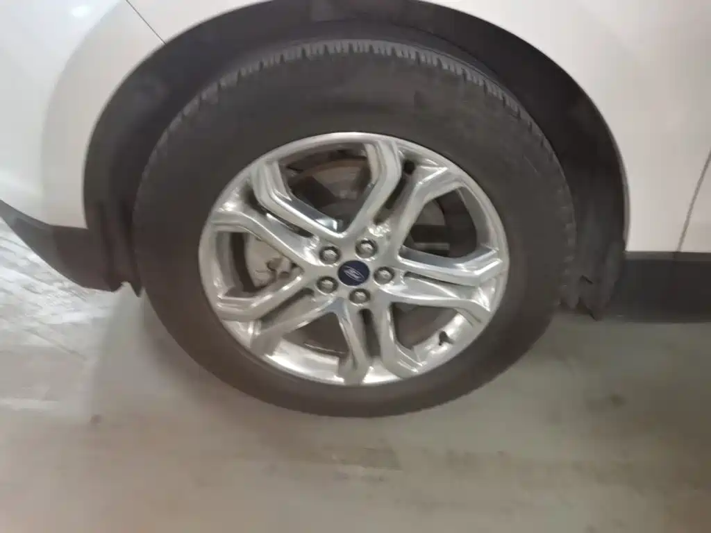Ford Edge — миниатюра 23