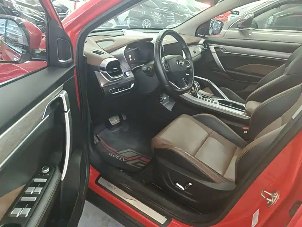 Geely Binyue — миниатюра 16