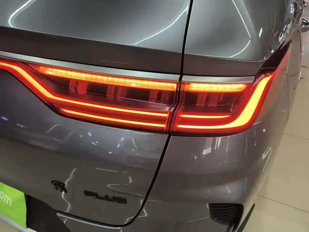 BYD PLUS New Energy — миниатюра 8