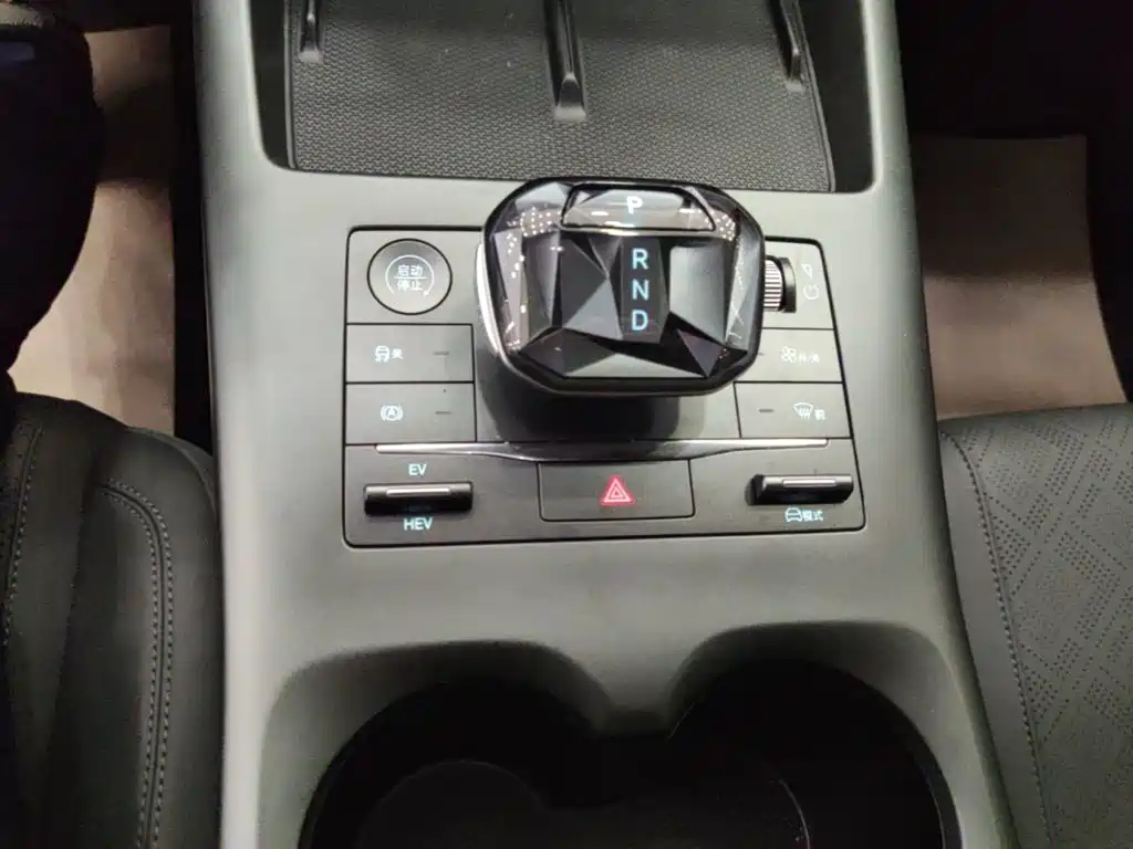 BYD Qin PLUS — миниатюра 14