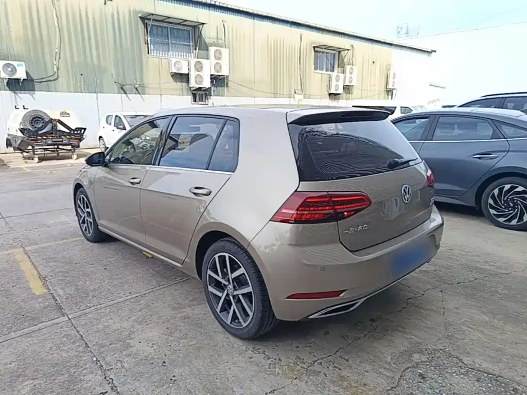 Volkswagen Golf — миниатюра 5