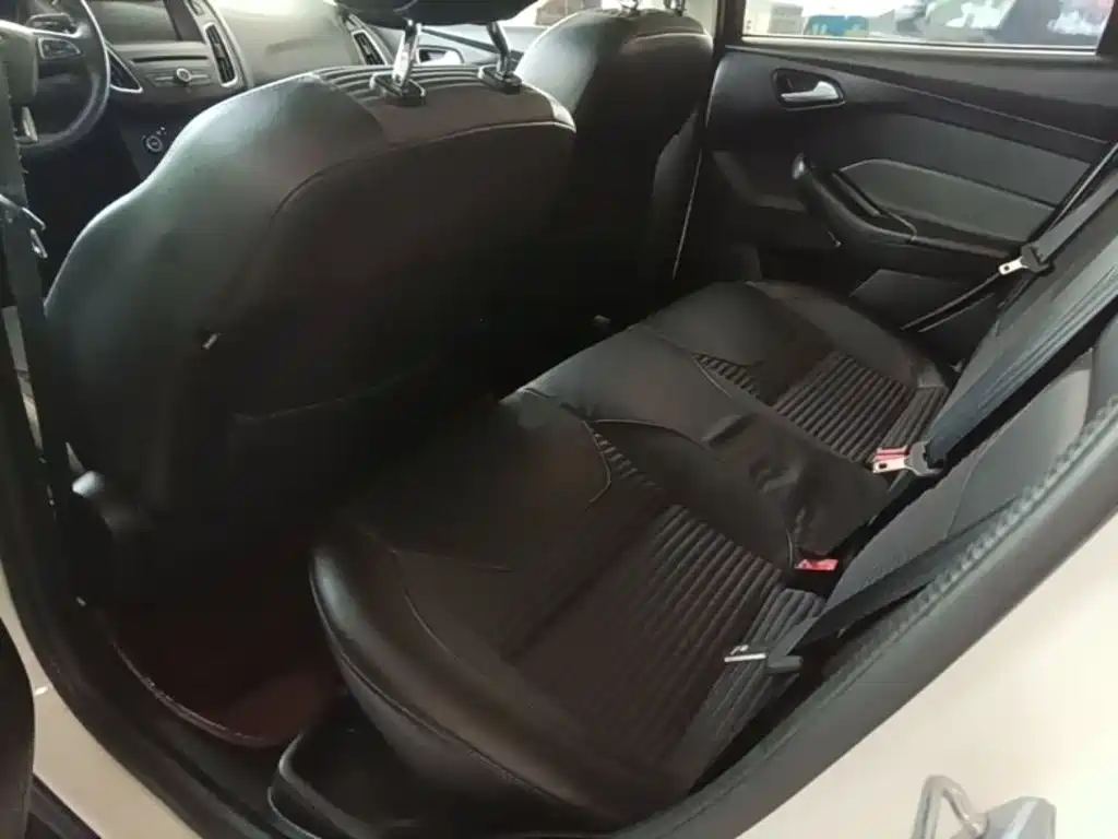 Ford Focus — миниатюра 17