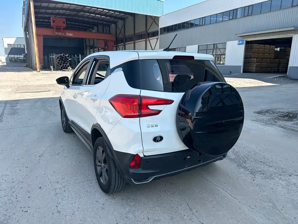 BYD Yuan EV — миниатюра 7