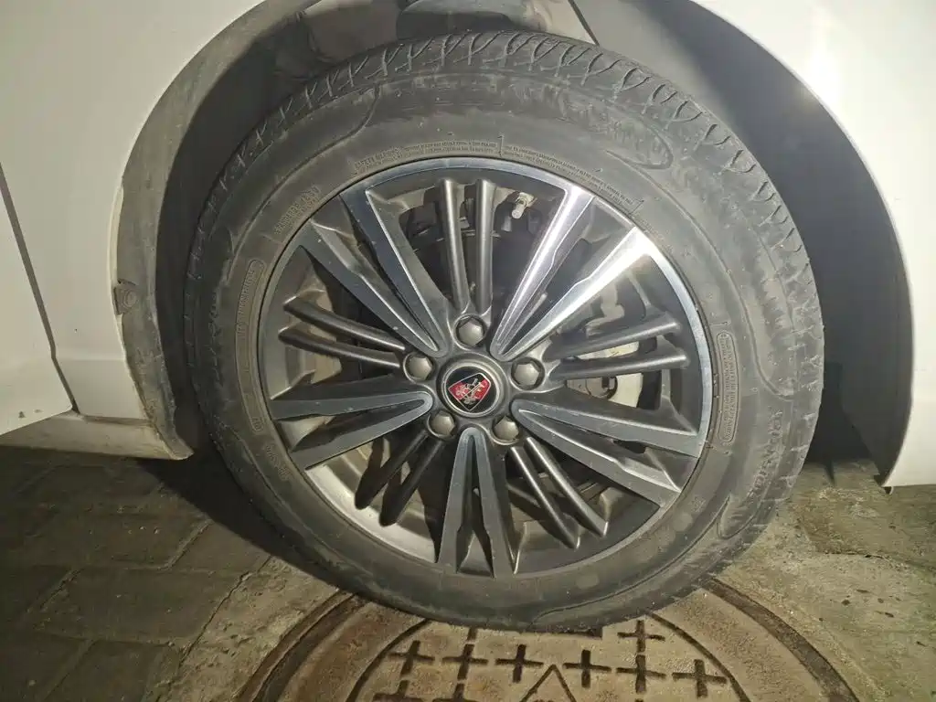 Roewe i5 — миниатюра 24