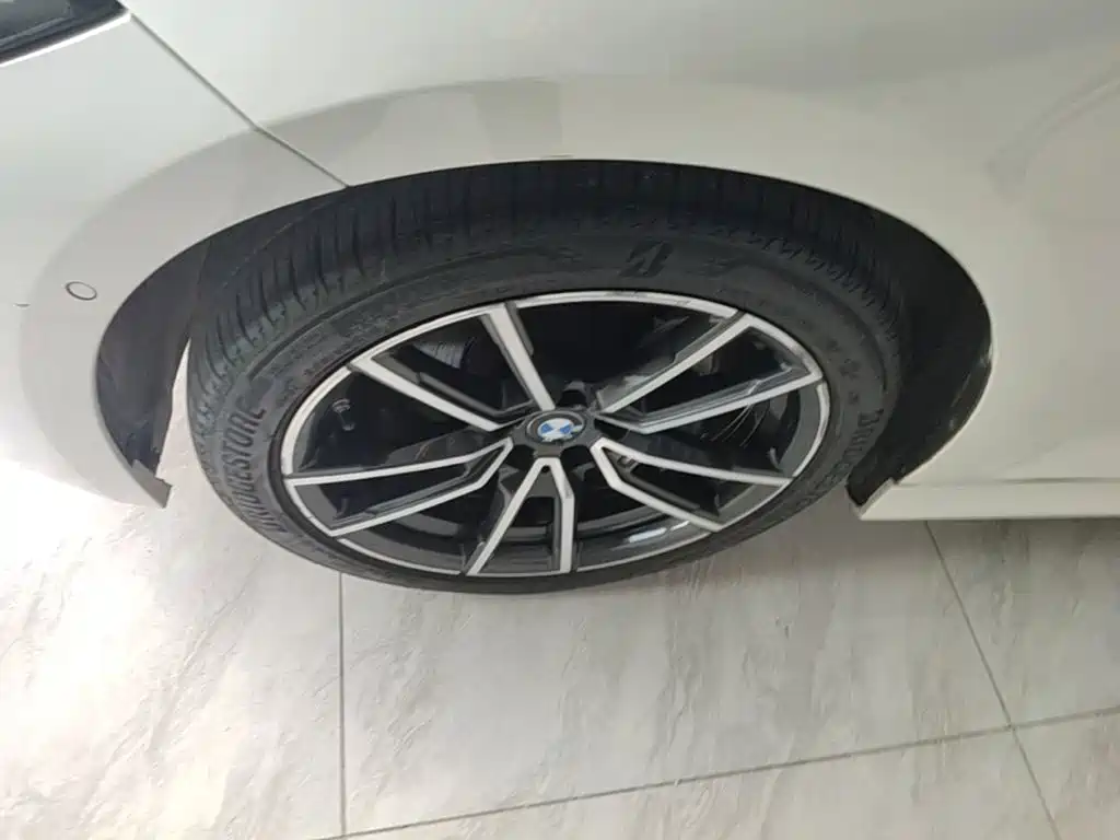 BMW 3 Series — миниатюра 23