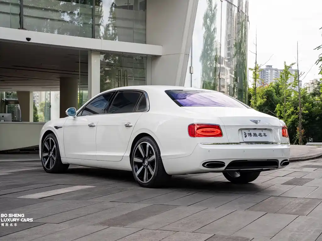 Bentley Flying Spur — миниатюра 5