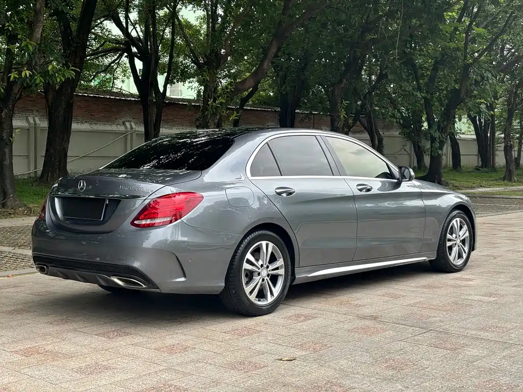Mercedes-Benz C-Class — миниатюра 5