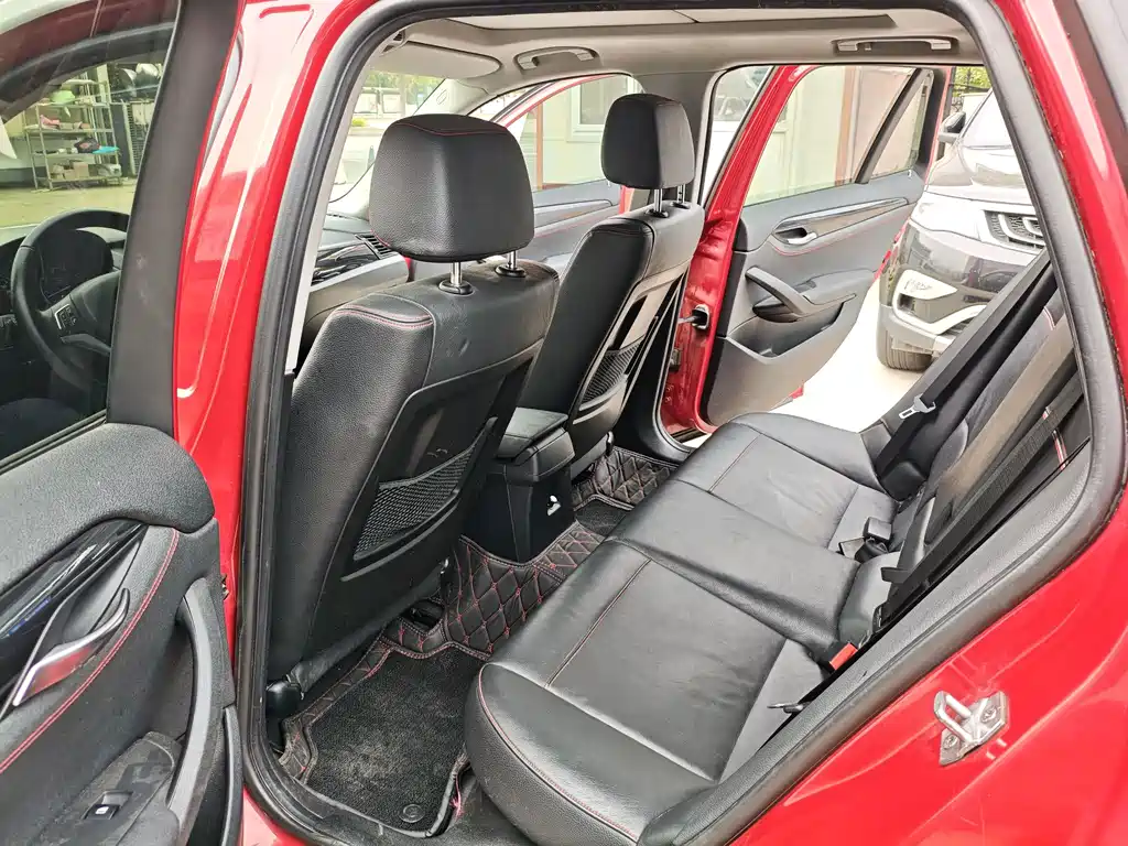 BMW X1 — миниатюра 12