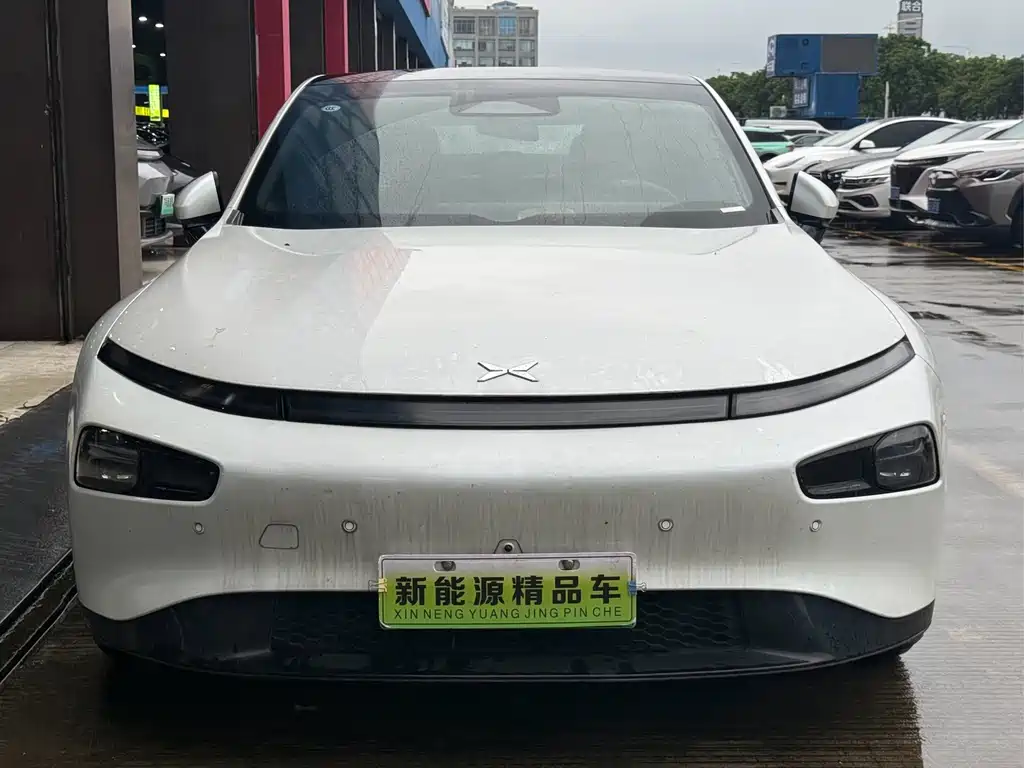 XPeng P7 — миниатюра 2
