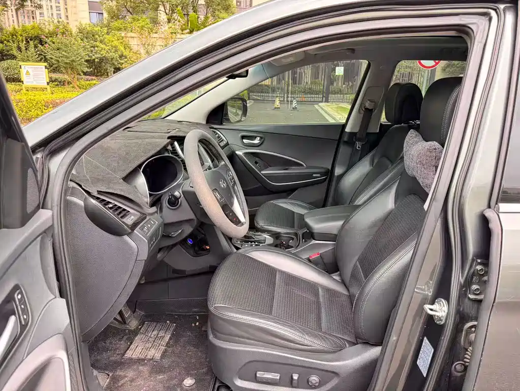 Hyundai Santa Fe — миниатюра 7