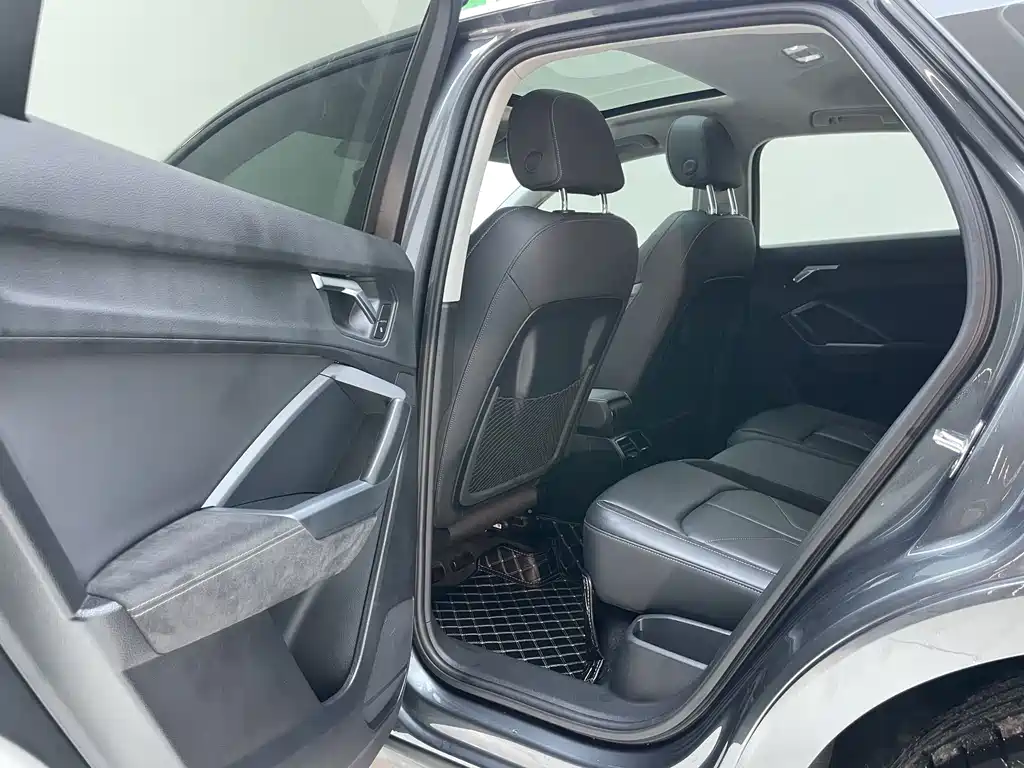 Audi Q3 Sportback — миниатюра 21