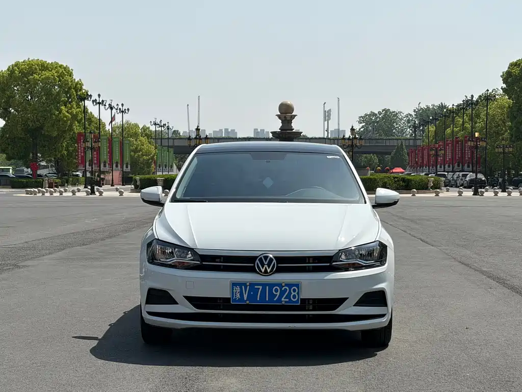 Volkswagen Polo 2023 Plus 1.5L AT