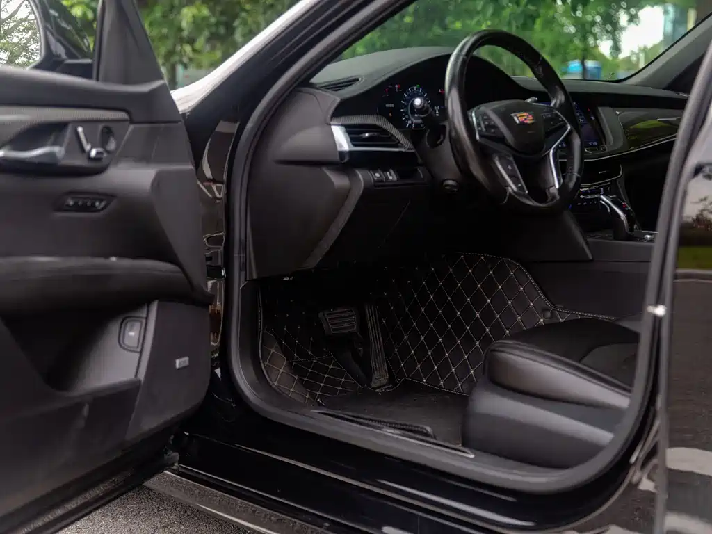 Cadillac CT6 — миниатюра 8