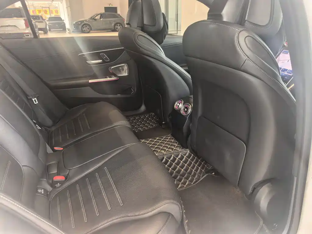 Mercedes-Benz C-Class — миниатюра 22