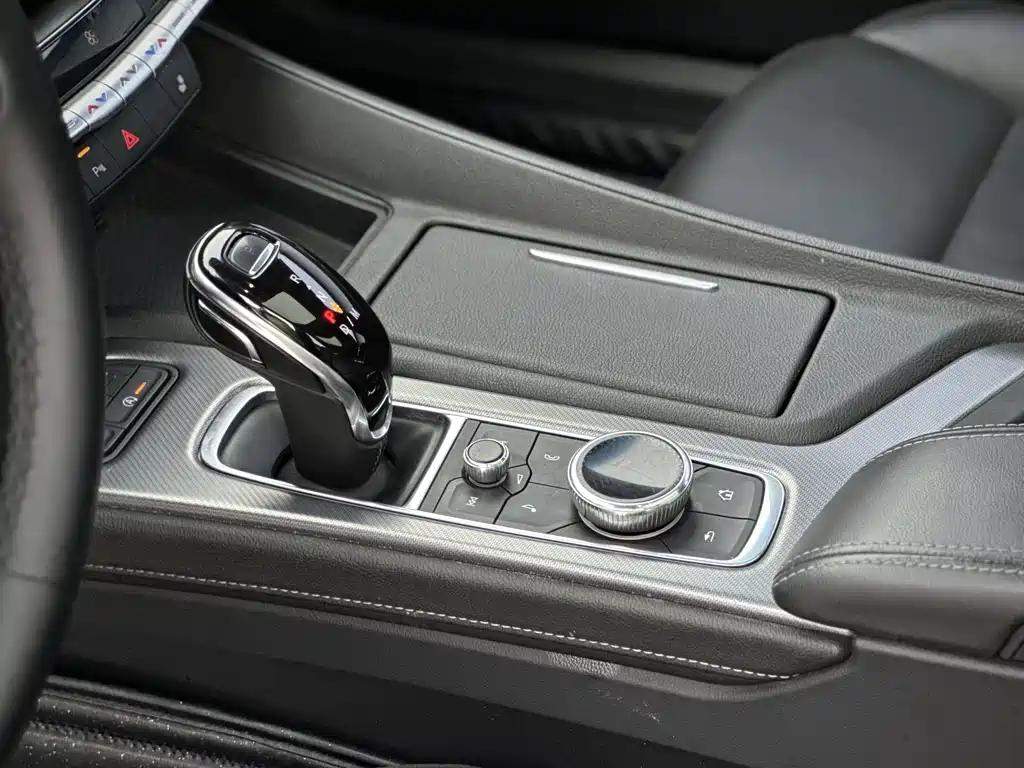 Cadillac CT5 — миниатюра 14