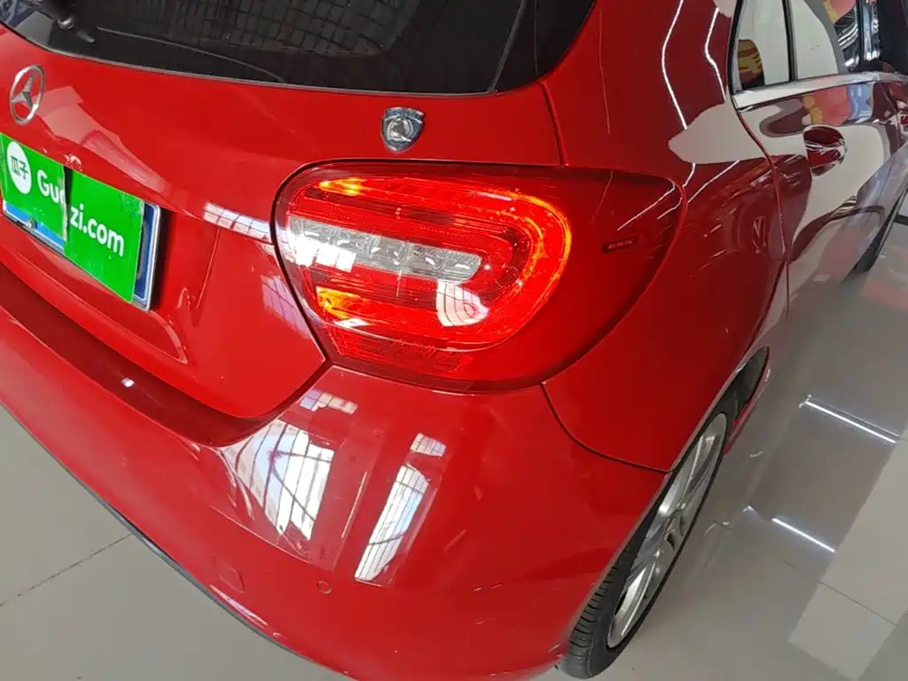 Mercedes-Benz A-Class (Import) — миниатюра 8