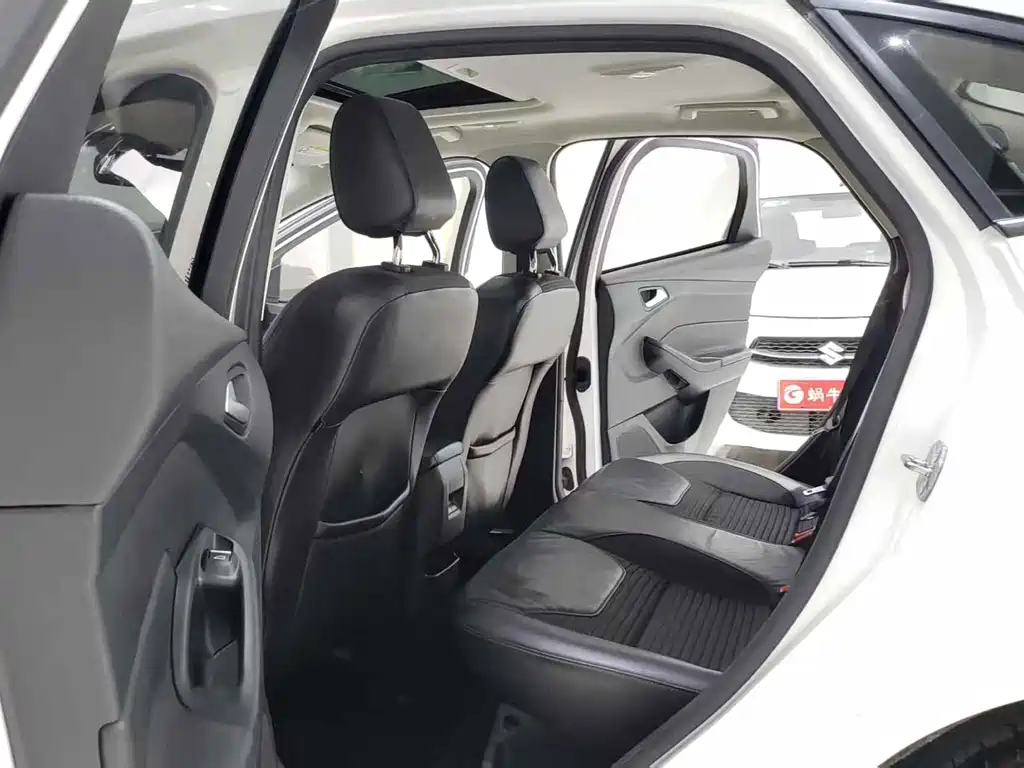 Ford Focus — миниатюра 7