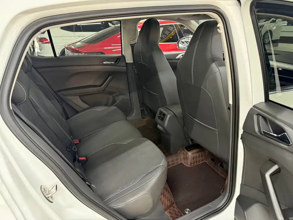 Volkswagen T-Cross — миниатюра 15
