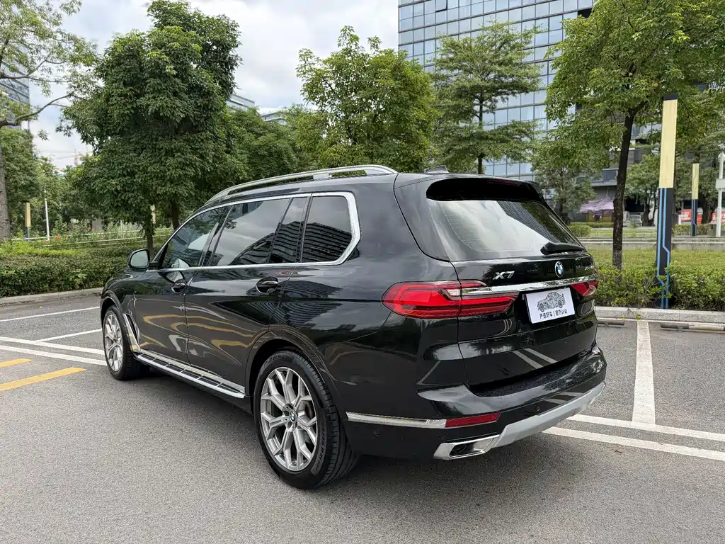 BMW X7 — миниатюра 6