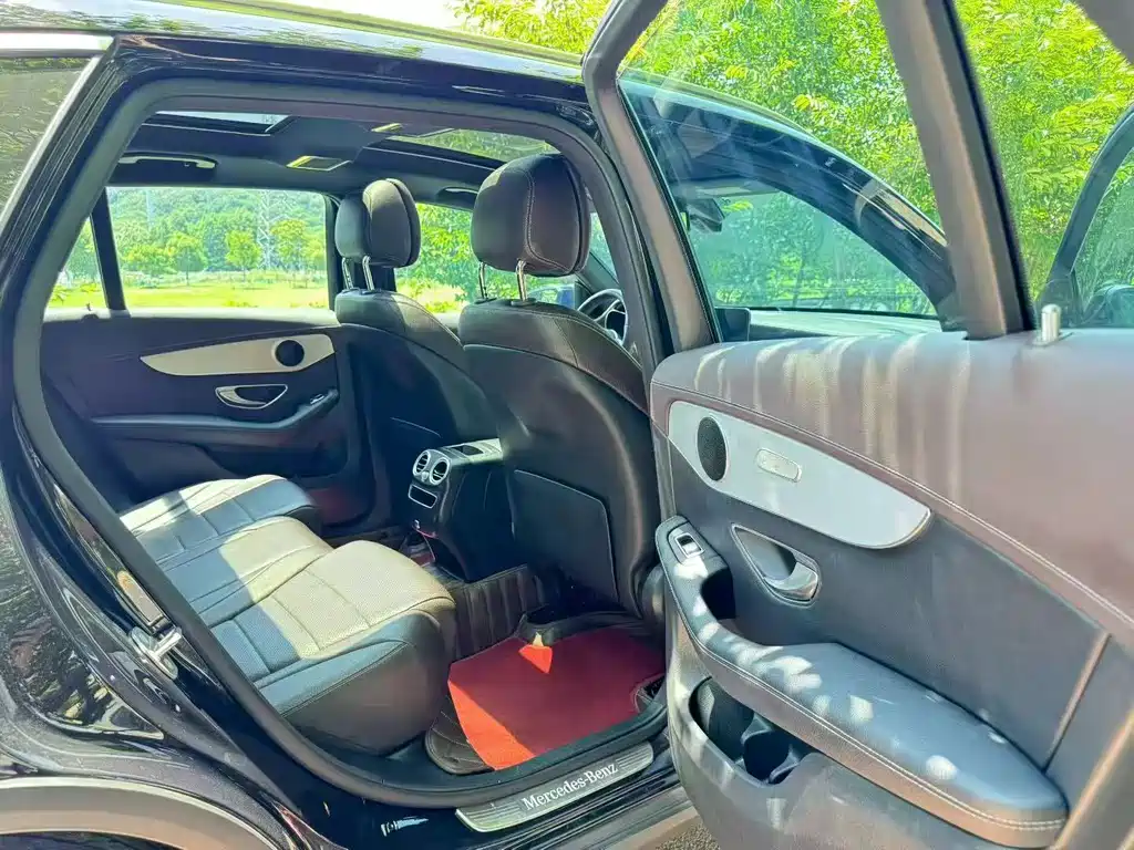 Mercedes-Benz GLC 2021 GLC 260 L 4MATIC
