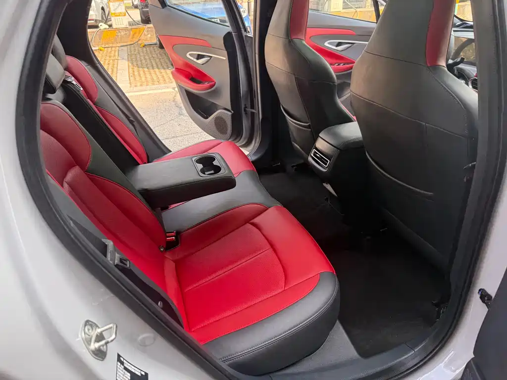 Changan UNI-T — миниатюра 16