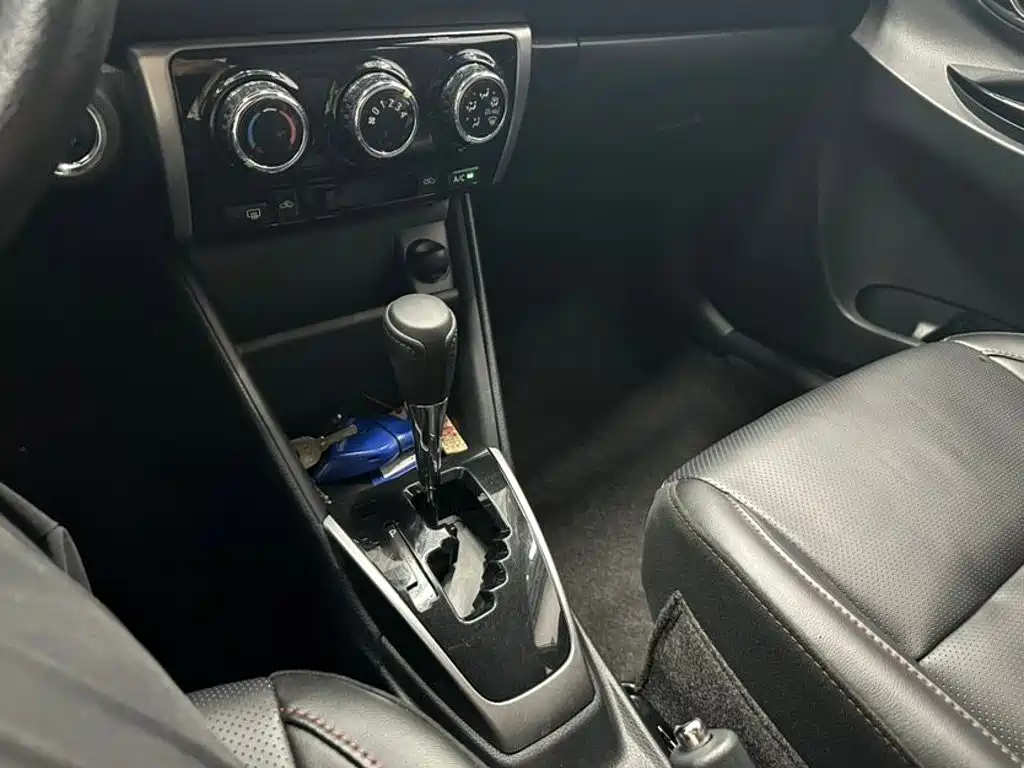 Toyota Yaris L — миниатюра 18