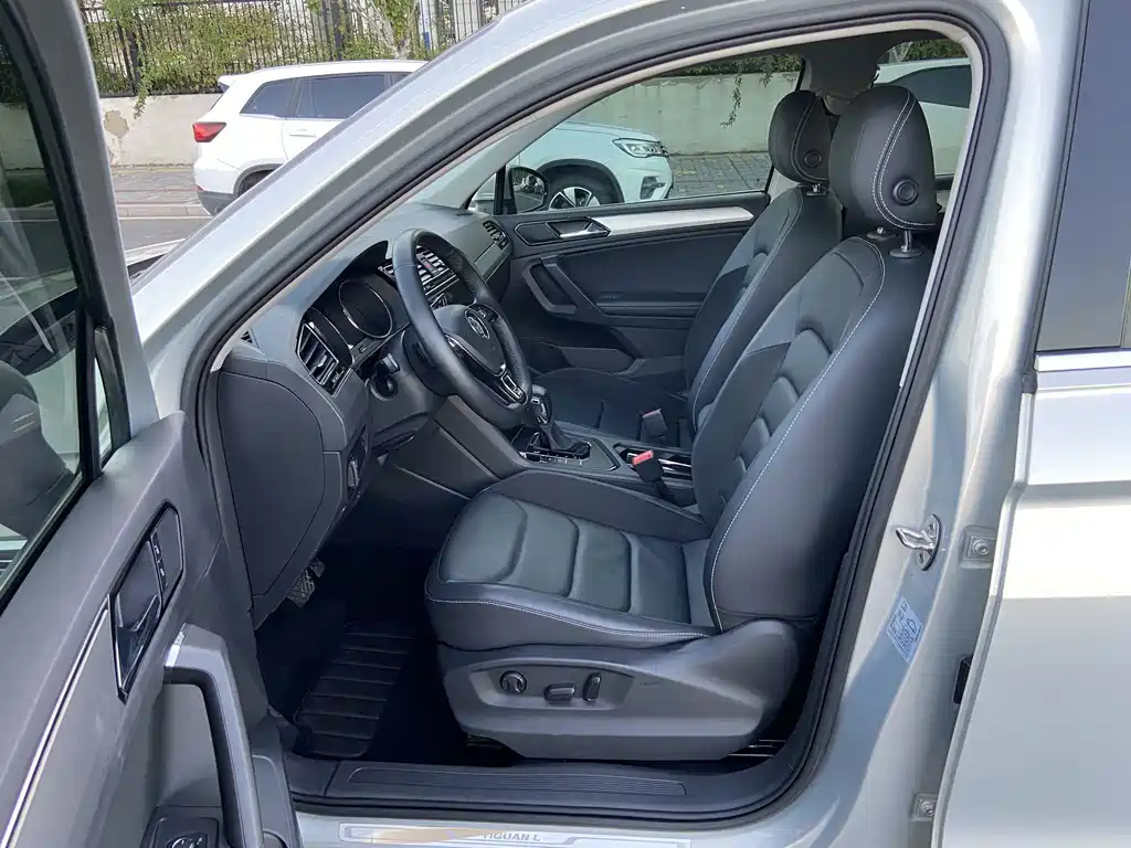 Volkswagen Tiguan L — миниатюра 7