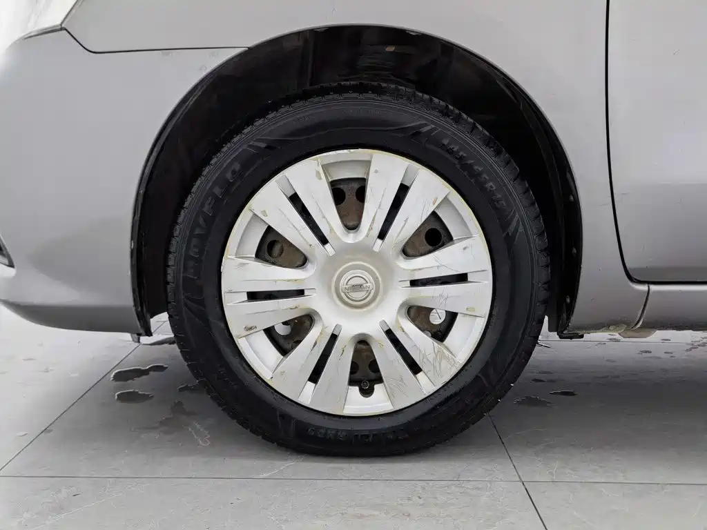 Nissan Livina — миниатюра 17