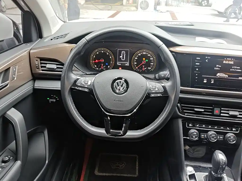 Volkswagen Tharu — миниатюра 11